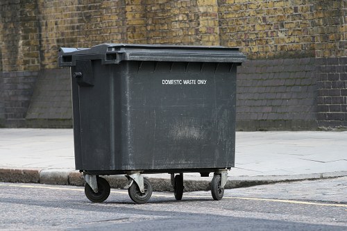 Ensuring regulatory compliance with skip hire services